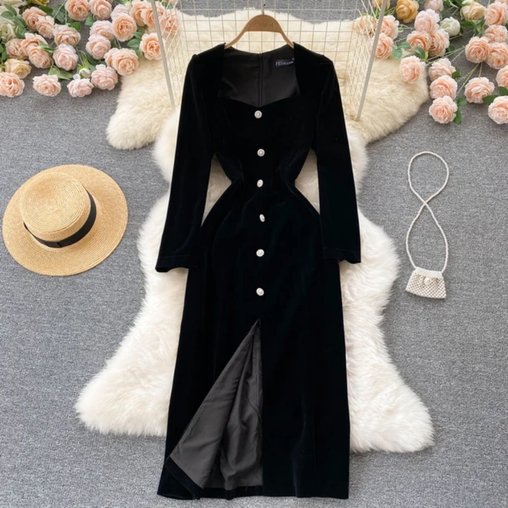 Feiinvan - Vintage black velvet dress